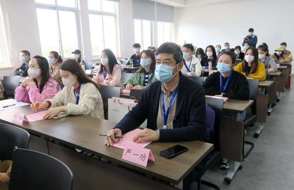 712eb13f16504b9eb4b33dd39d608168.jpg 712eb13f16504b9eb4b33dd39d608168.jpg