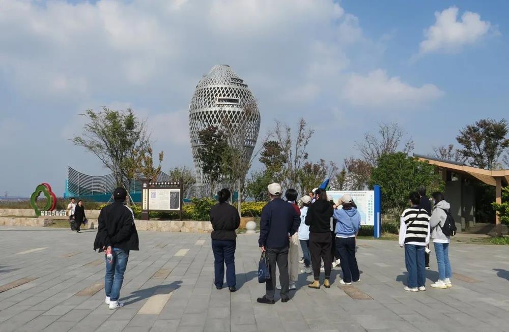 e896f9d241cf466aaf51597bffa60d00.jpg e896f9d241cf466aaf51597bffa60d00.jpg