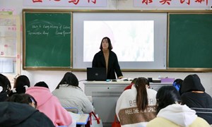 杨俊华（张家港市第二职业高级中学）—英语：《Living History of Culture》