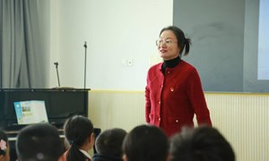 钱淑萍（崇真小学）——音乐：《中华人民共和国国歌》