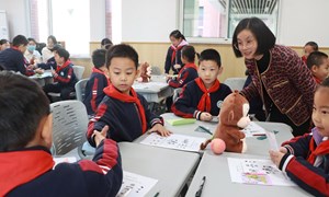 陶艳红（塘桥中心小学）——数学《观察物体》
