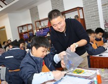 蔡雨浩（东莱小学）—美术：《唱起来跳起来》
