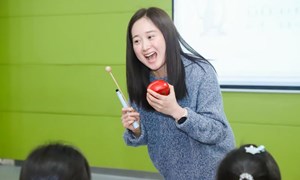 项燕萍（塘市小学）二音乐：《小花猫和小老鼠》