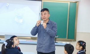 危乃华（港区小学）—科学：《水能溶解多少物质》