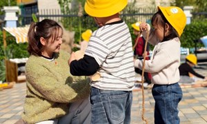 陈怡（乘航幼儿园）—中班户外拼搭游戏：《我的好朋友》
