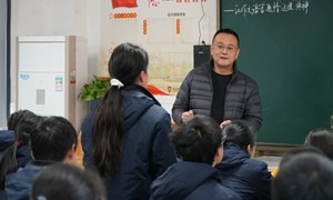 蔡苏凌（常青藤实验学校）—语文：《以评价促进阶—让作文语言通情达理传神 》