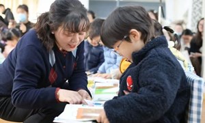 钱艳红（韩山幼儿园）—语言：《小金鱼逃走了》