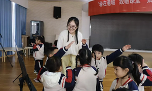 秦永娟（南苑幼儿园）—中班语言：《小松鼠的大尾巴》