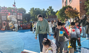 陈玲（三兴幼儿园）—大班体育：《好玩的管子》